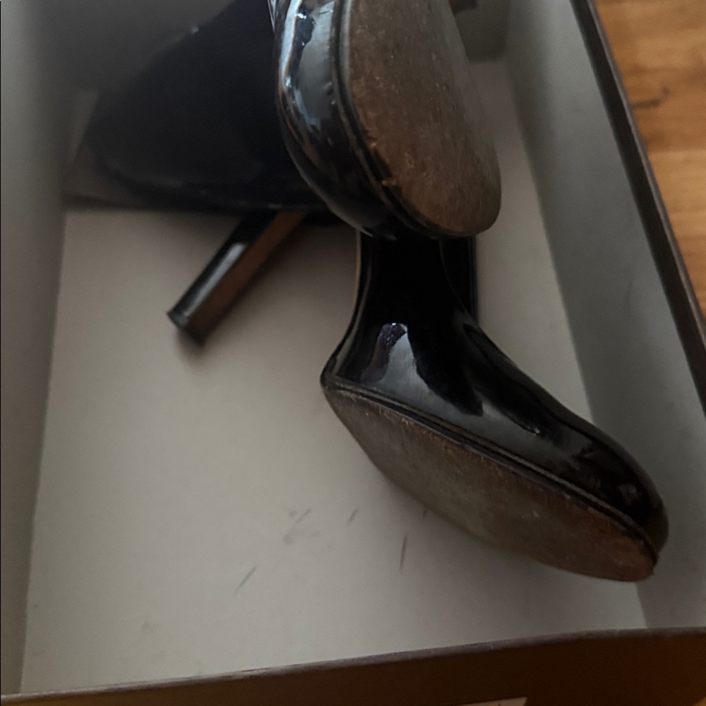 Gucci Heels - Picture 9 of 10